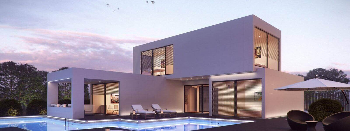Modernes Haus mit Pool und terrasse bei Sonnenuntergang, ideal für inspirierende Beleuchtungsideen.