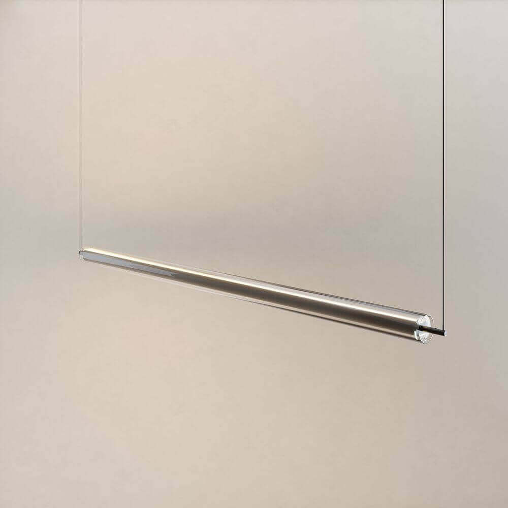 Moderne hängende Lampe für das Arbeitszimmer, ideal für bessere Konzentration.