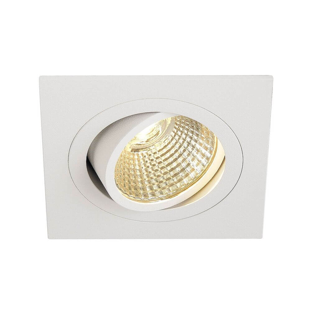 New Tria LED Downlight Square Weiß 6W 38° 2700K in quadratischer Form, warmweiße Beleuchtung.