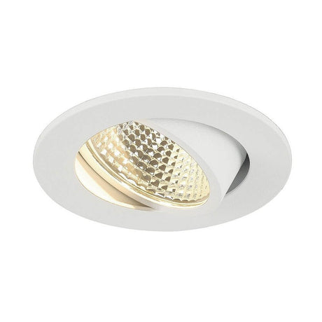 New Tria LED Round Downlight Weiß 38° 3000K 3W in rundem Design mit warmweißer Beleuchtung.