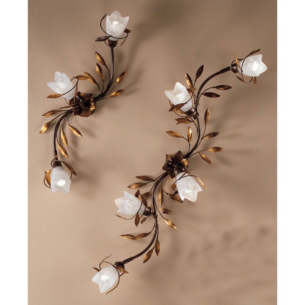 Deckenleuchte Campana 3-flammig Rost-Antik, Goldfarben mit dekorativen Rosen und Blätterdesign.