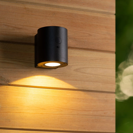 LED-Außenwandleuchte Perth solarbetrieben IP65 mit Bewegungsmelder Schwarz (1)