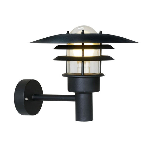 L\u00d8nstrup 32 applique da esterno nera dal design classico e dalla luce morbida per gli spazi esterni