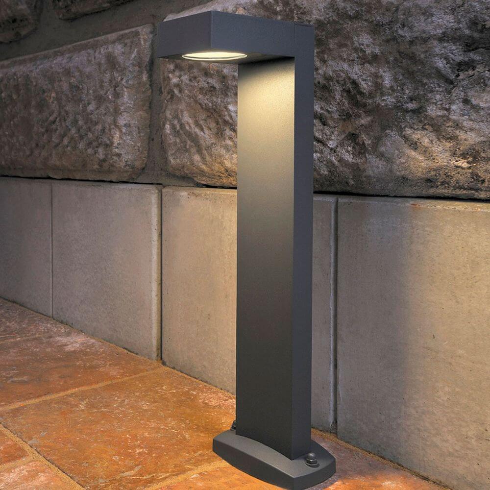 Quadratische Stehleuchte Quadrasyl SL 75 in anthrazit, IP44 geeignet für Außenbereiche, mit max. 11W GX53.