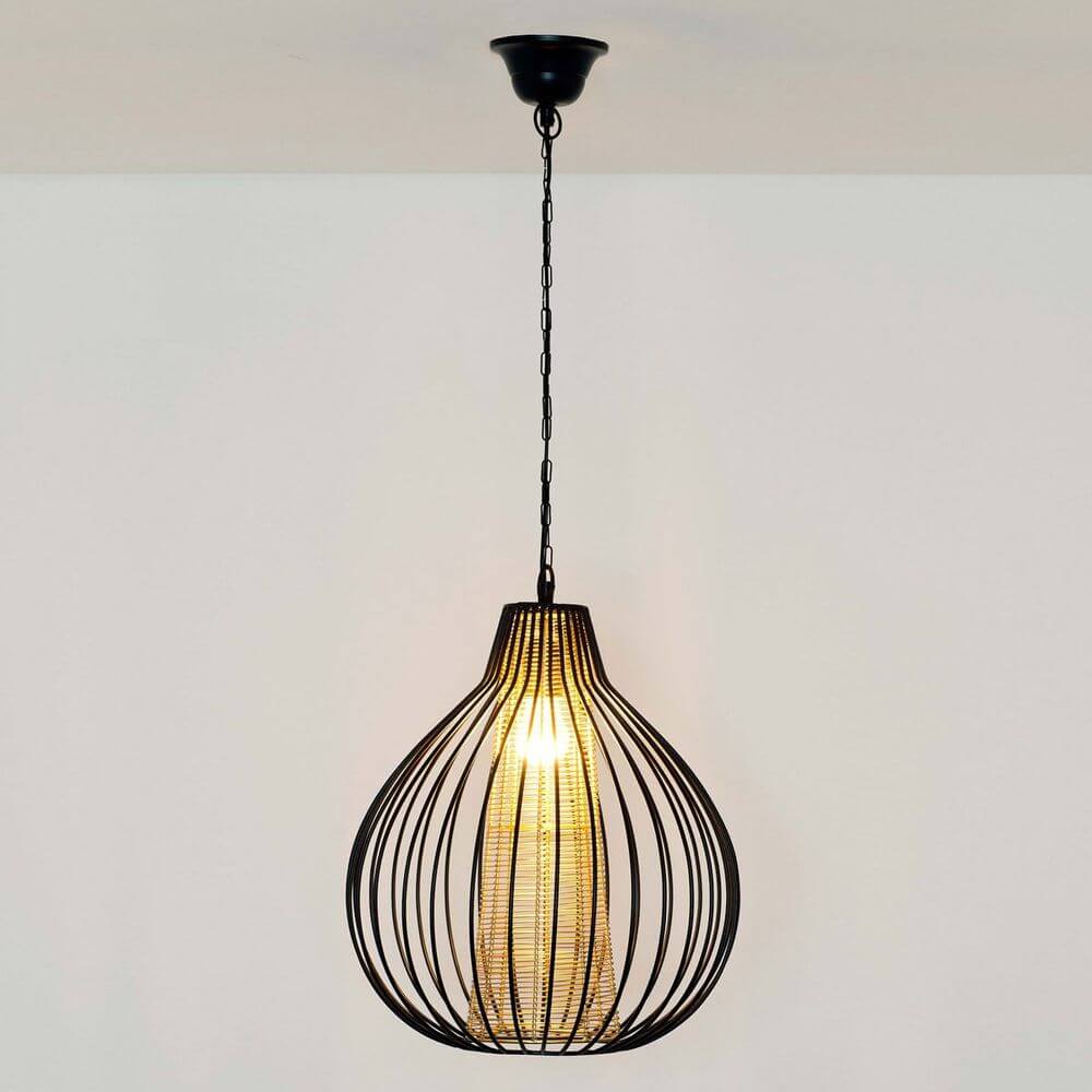 Pendelleuchte Capello Eisen Schwarz-Gold mit modernem Design und warmem Licht.
