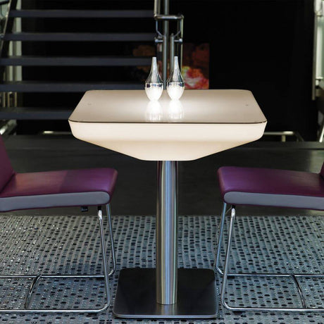 Moree Studio75 Outdoor Tisch (S14d) mit elegantem Design und Leuchtmittel, ideal für den Außenbereich.