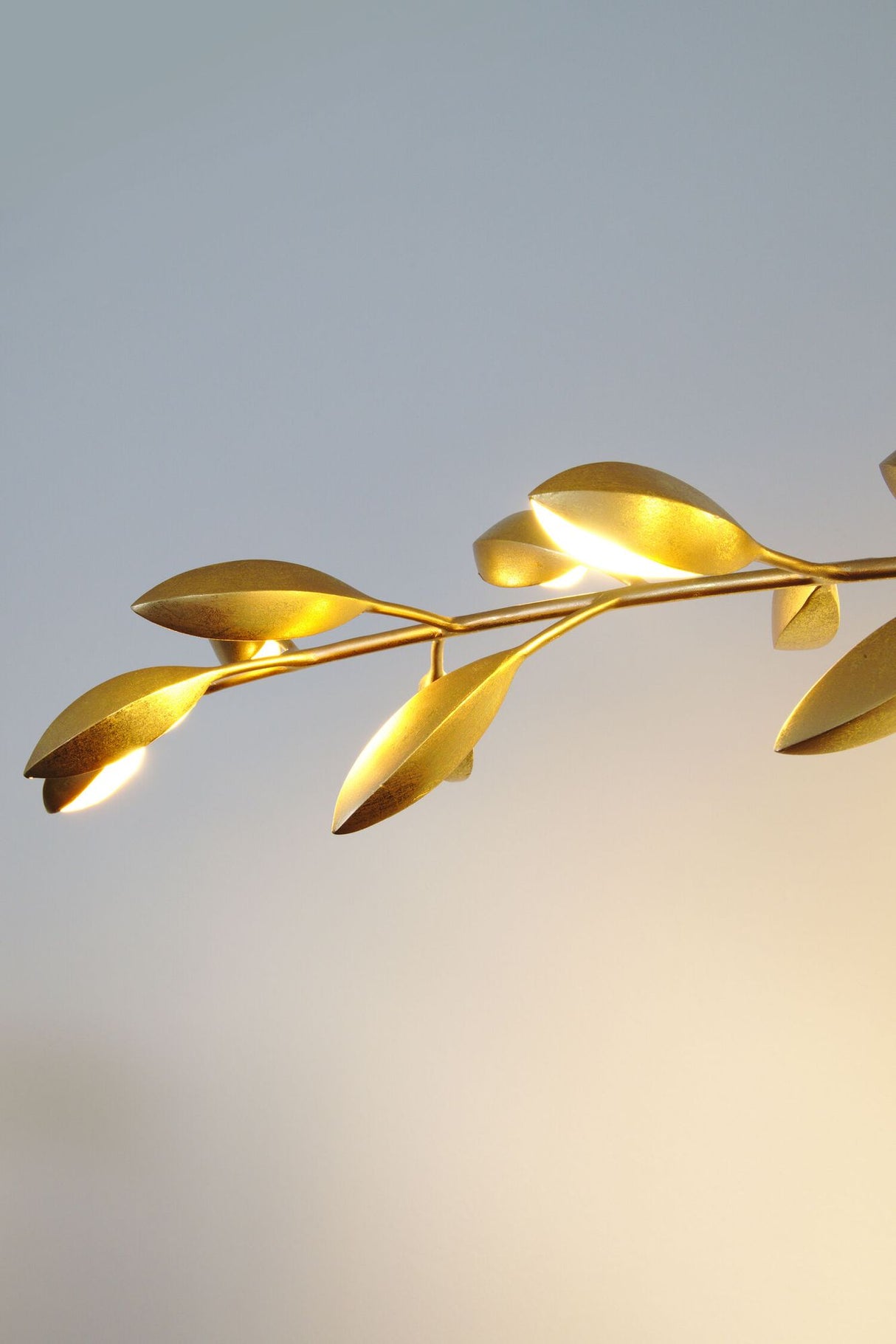 Pendelleuchte Riso 11-flammig 130x30cm Gold
