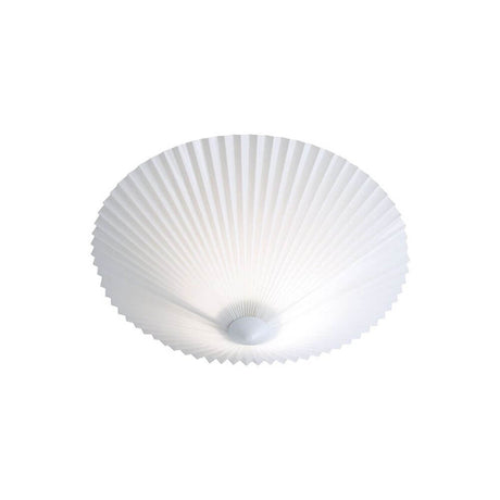 Trio 45 Deckenleuchte Weiß mit plissierten Lampenschirm für weiches Licht und montierbar an Wand oder Decke.