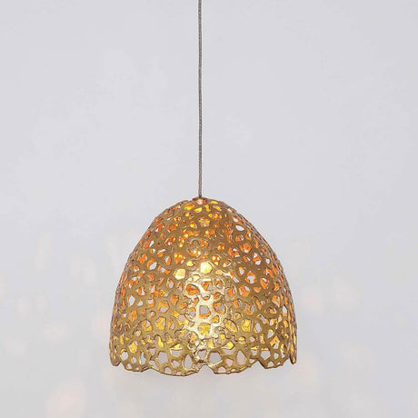 Pendant light Lily Grande iron gold in a golden, delicate design with an openwork lampshade.