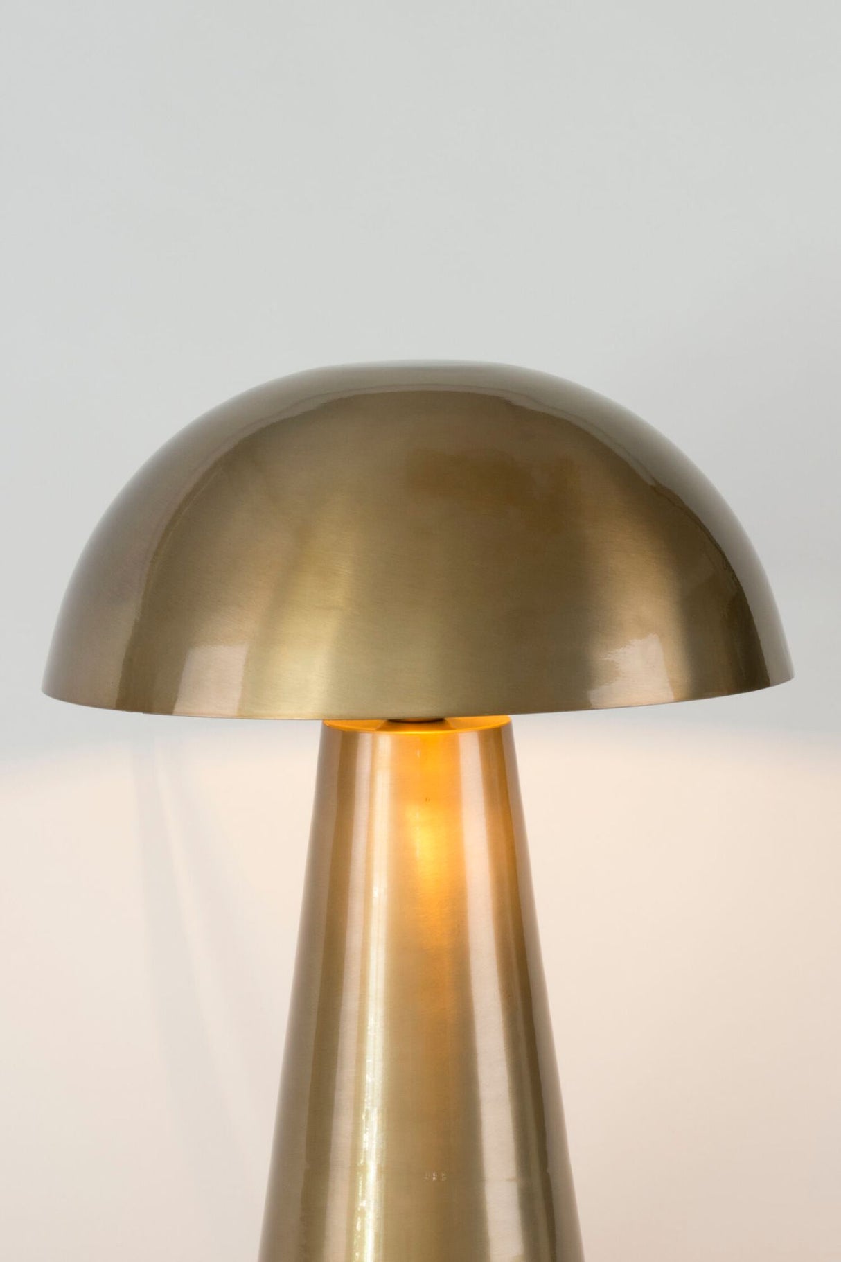 Bordlampe Fungo Grande med rund skærm Ø 40 cm