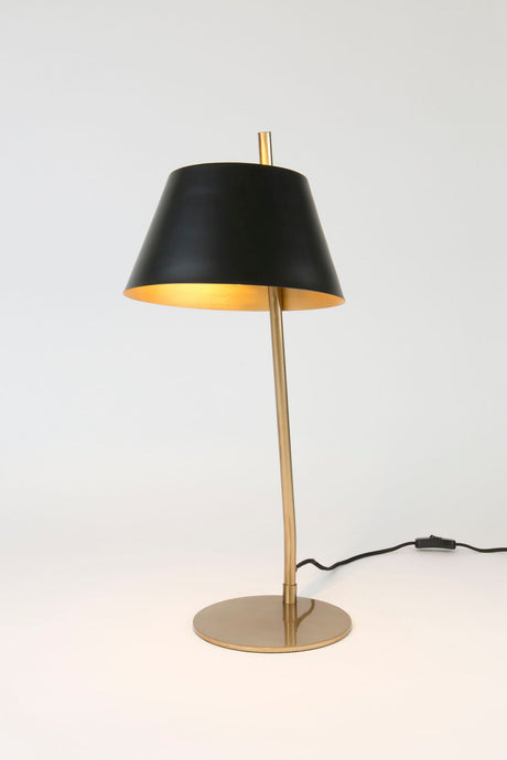 Tischlampe Adea mit schwarzem Stoffschirm rund, Messingfuß und Ständer, 25x31cm, Frontansicht