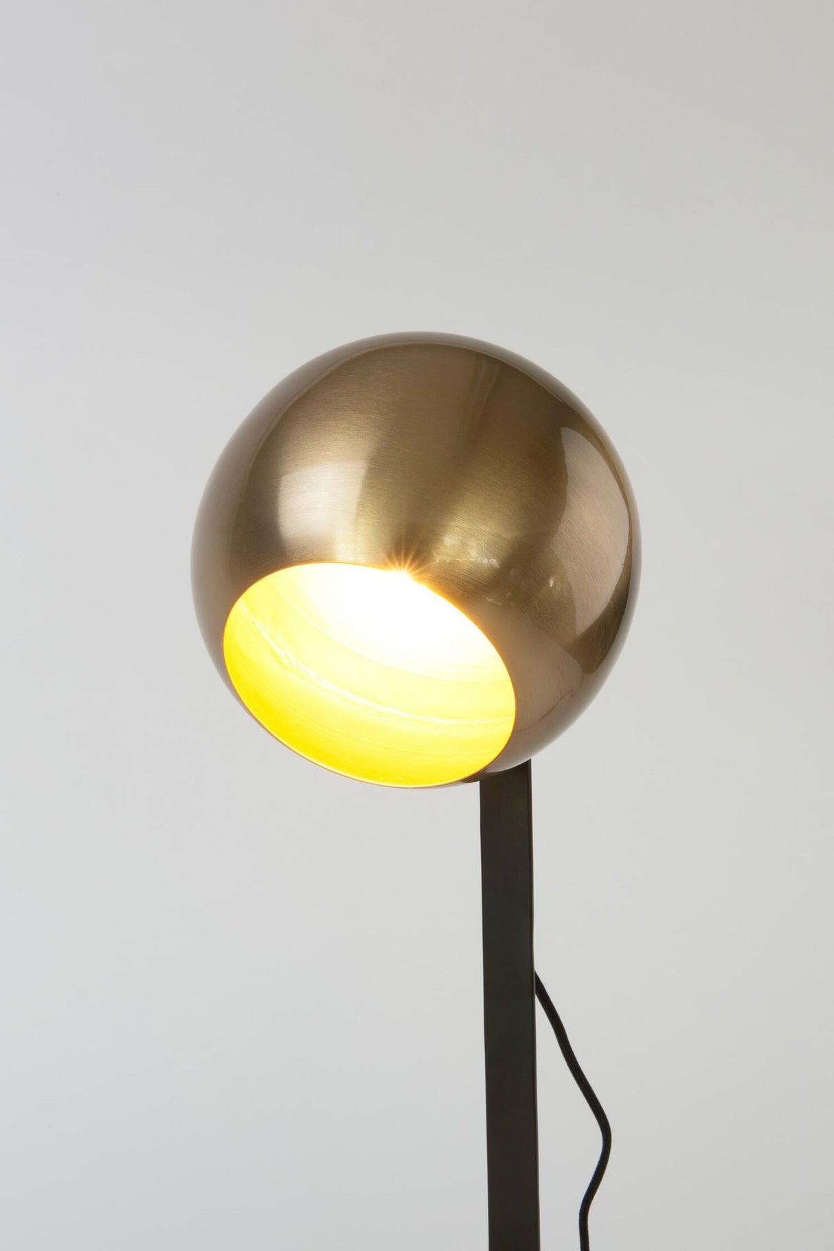 Lampada da tavolo Clarice in ottone con paralume rotondo Ø 20 cm oro