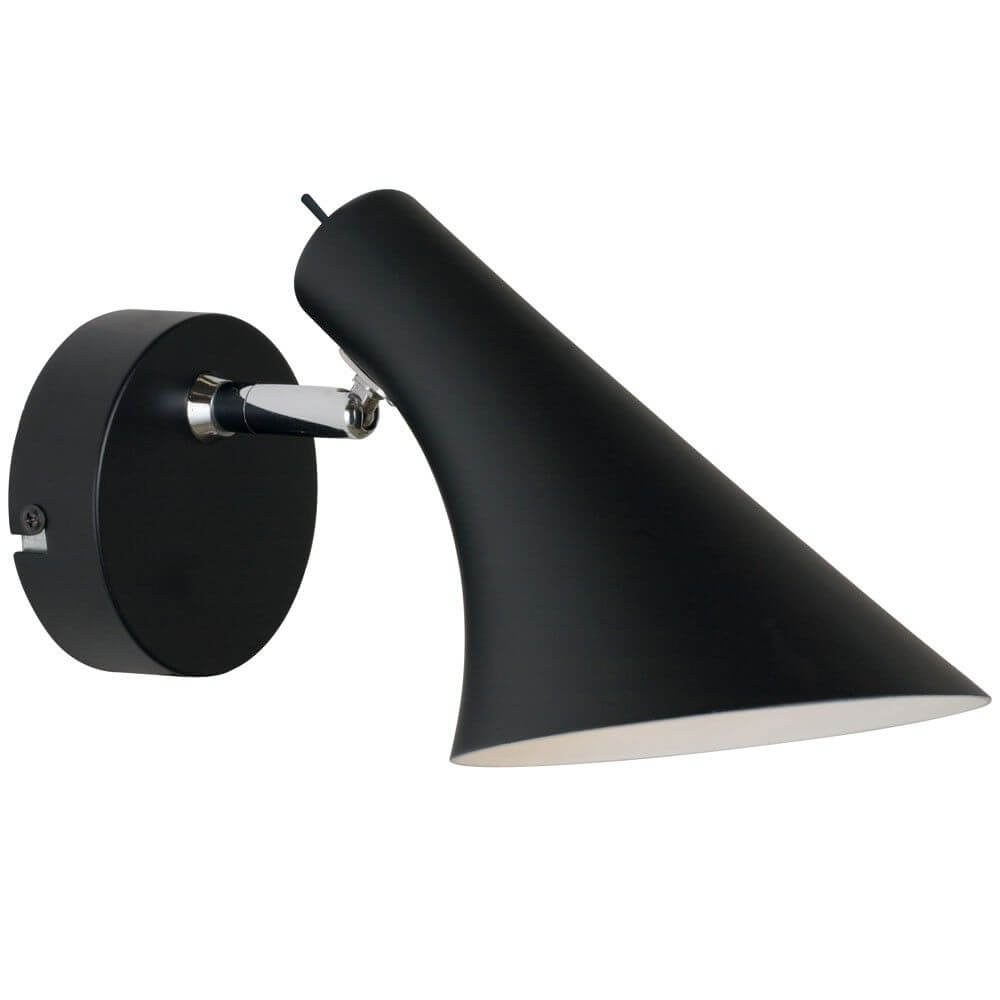 Vanila Wandleuchte Schwarz in elegantem Design, moderne und zeitlose Wandlampe aus robustem Metall.