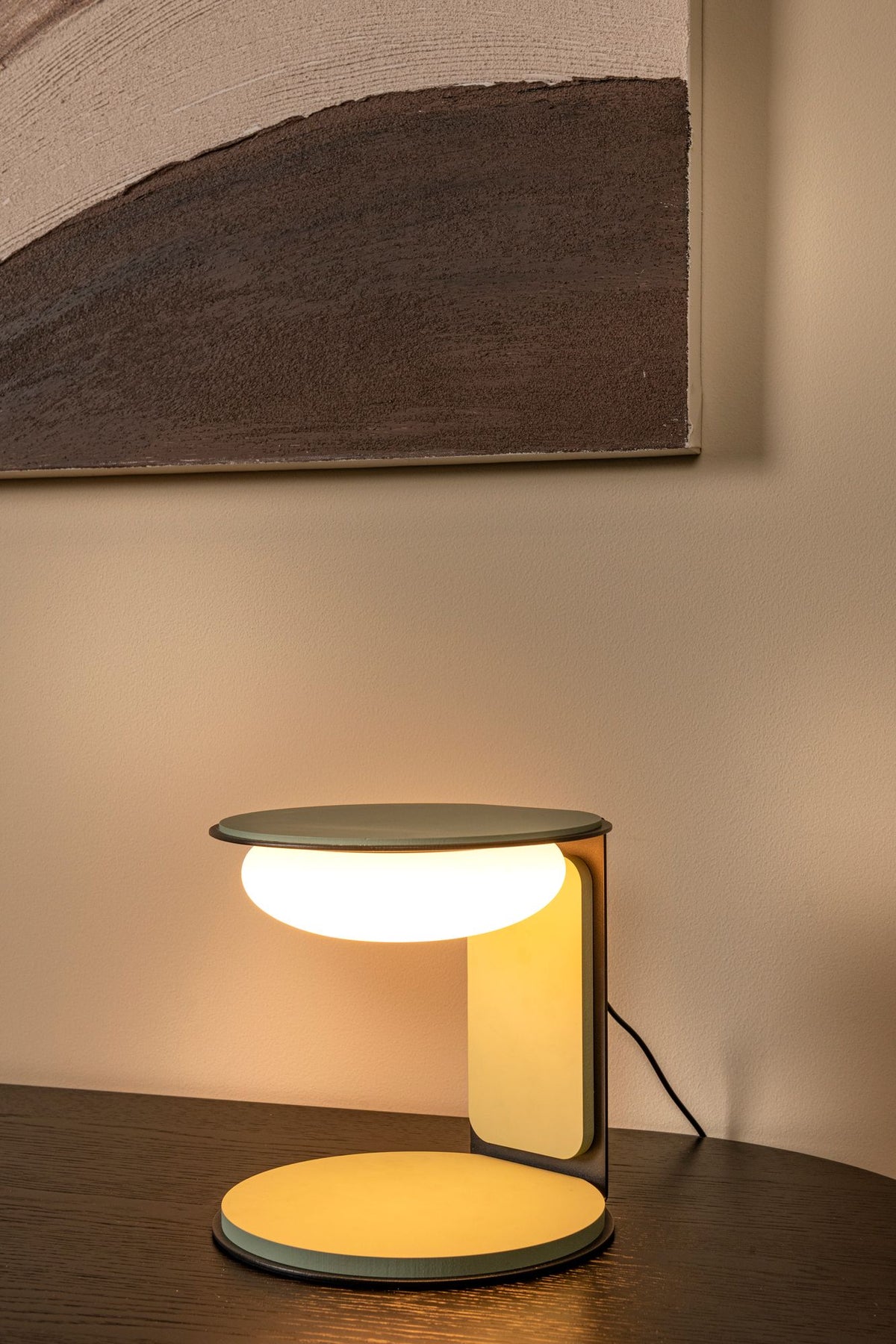 LED-Tischleuchte Alinda dimmbar mit Glasschirm (3)