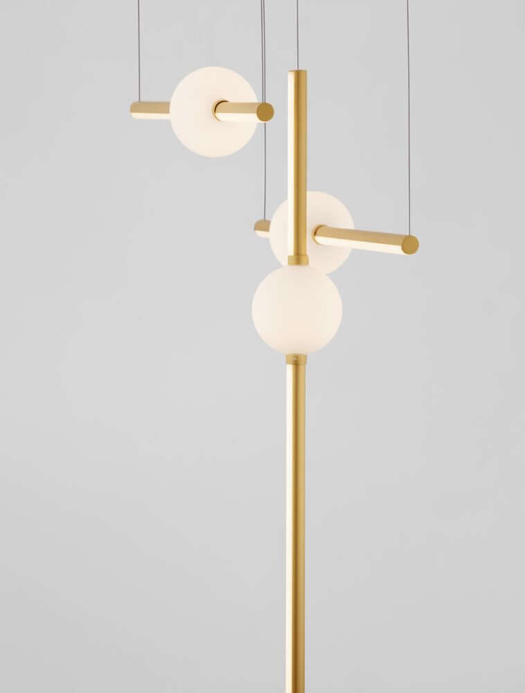 Acrobat LED Pendelleuchte 6-flammig 3000K Schwarz mit Aluminiumschirmen und Opalglas.