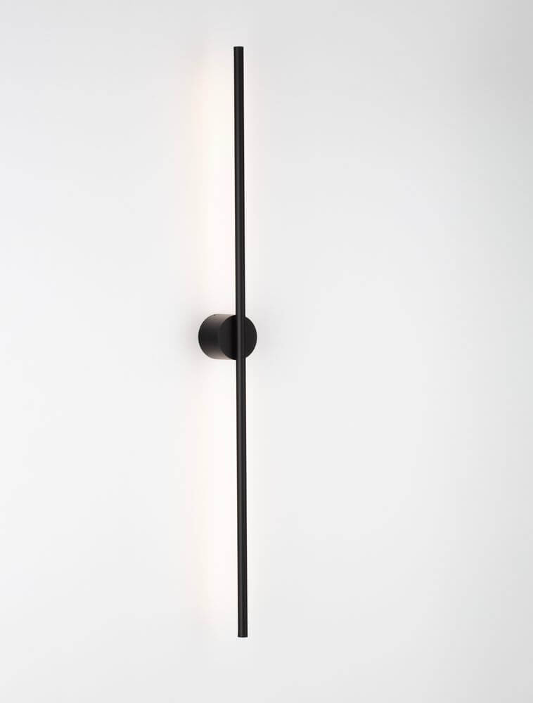Aden LED Wandleuchte 3000K Schwarz – schlanke 90 cm Wandlampe aus mattem Aluminium, minimalistisches Design mit warmweißem 3000K LED-Licht