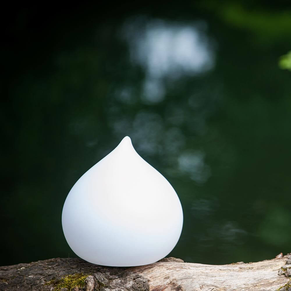Akku LED-Dekoleuchte Dew in Tropfenform, sorgt für stimmungsvolles Licht im Außenbereich.