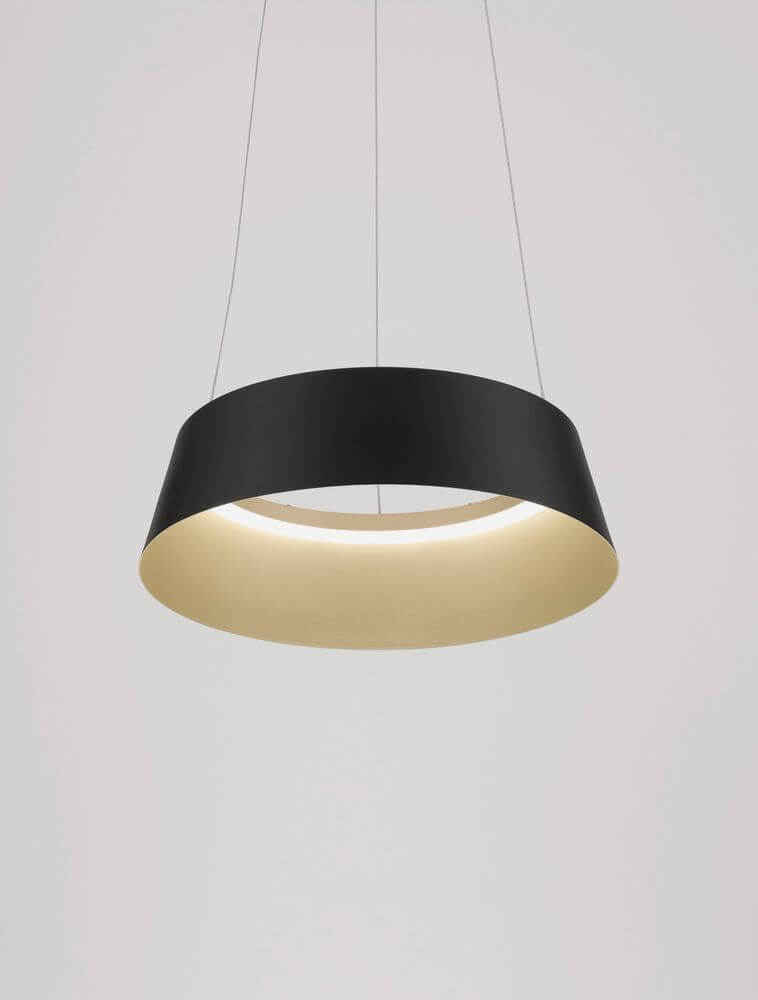 Alba LED Pendelleuchte Ø 42cm 3000K in klassischem Design mit schwarzem Rahmen und sanftem Licht.