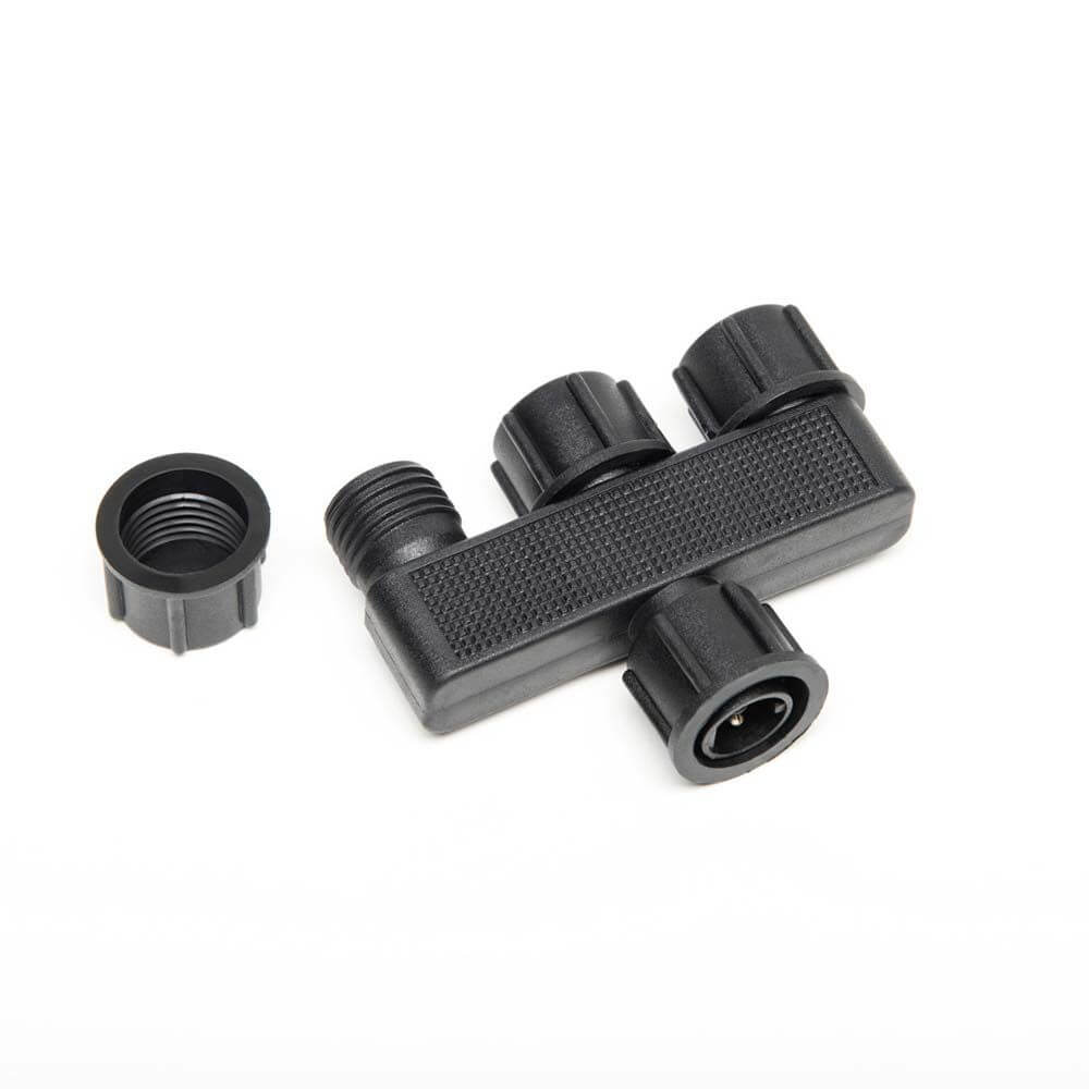 Amalfi 3-Verteiler für 12V System, schwarzer Kunststoff, drei Anschlüsse, ideal für Gartenbewässerung