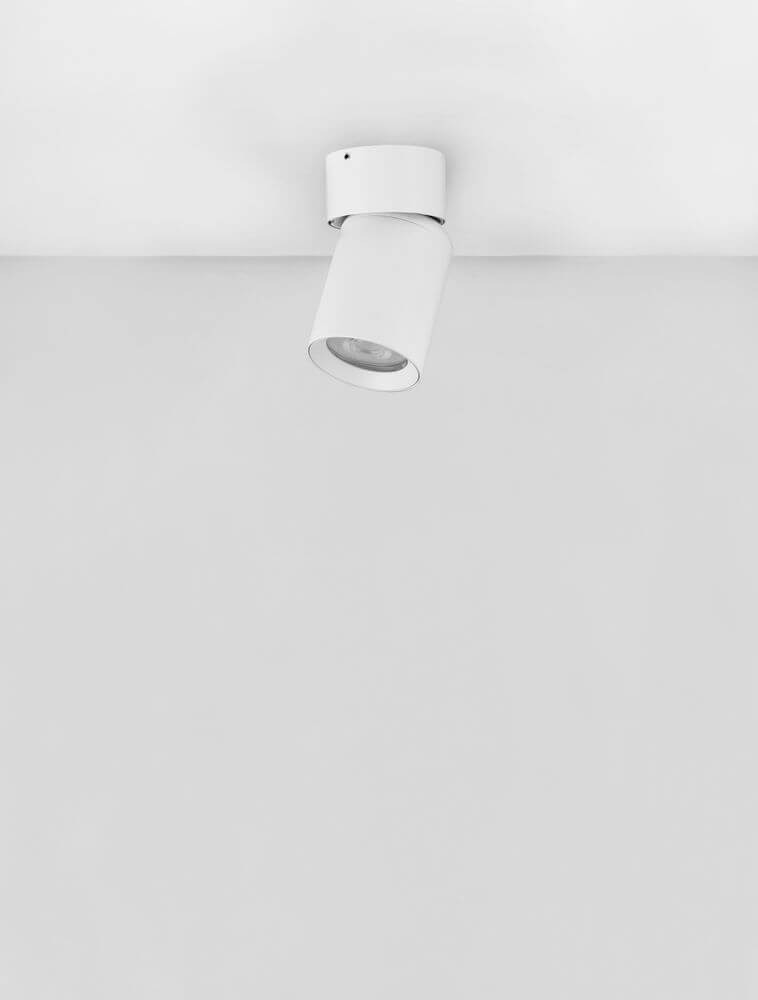 Amecy Deckenleuchte Ø 6cm GU10 an der Decke montiert mit modernem Design.