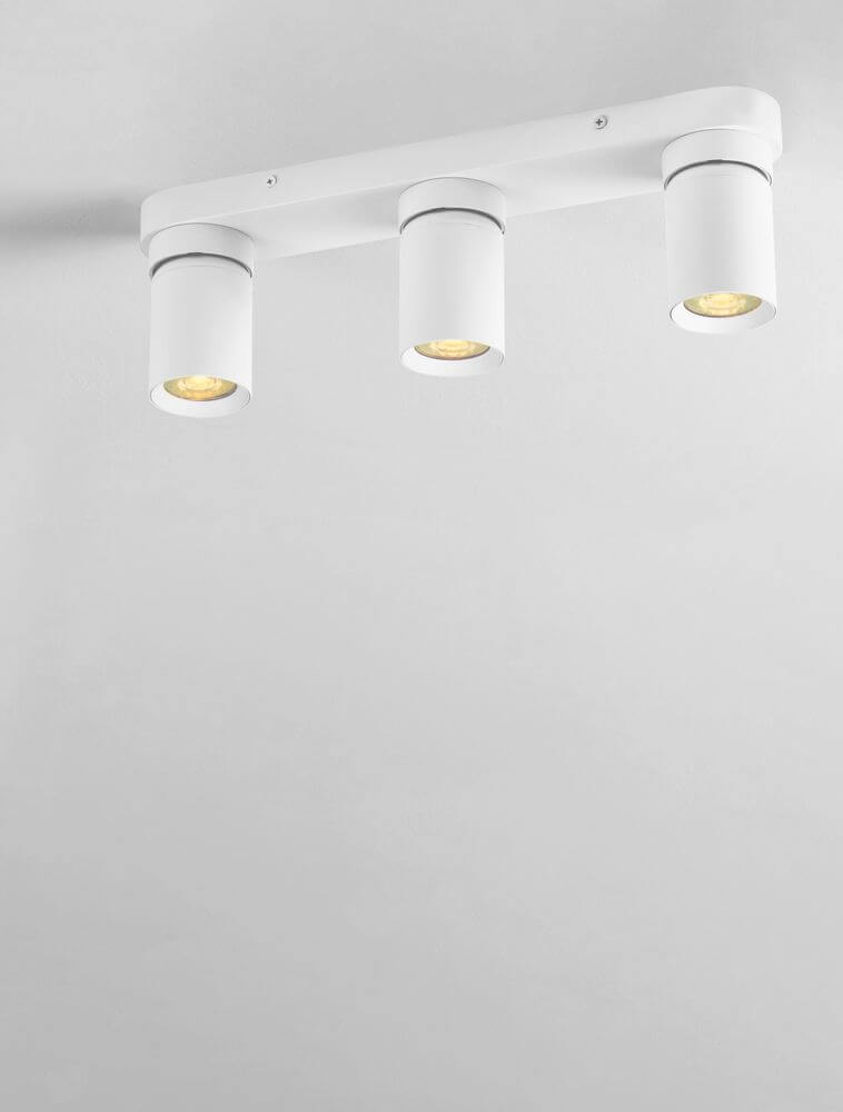 Amecy Deckenleuchte 3-flammig 39x6,5cm mit drei runden Lampenschirmen in modernem Design.