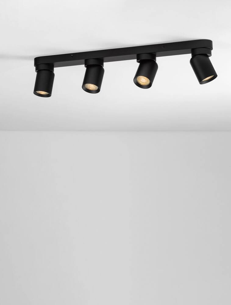 Amecy Deckenleuchte 4-flammig 60x6,5cm in modernem Design mit vier schwarzen Spotlights.
