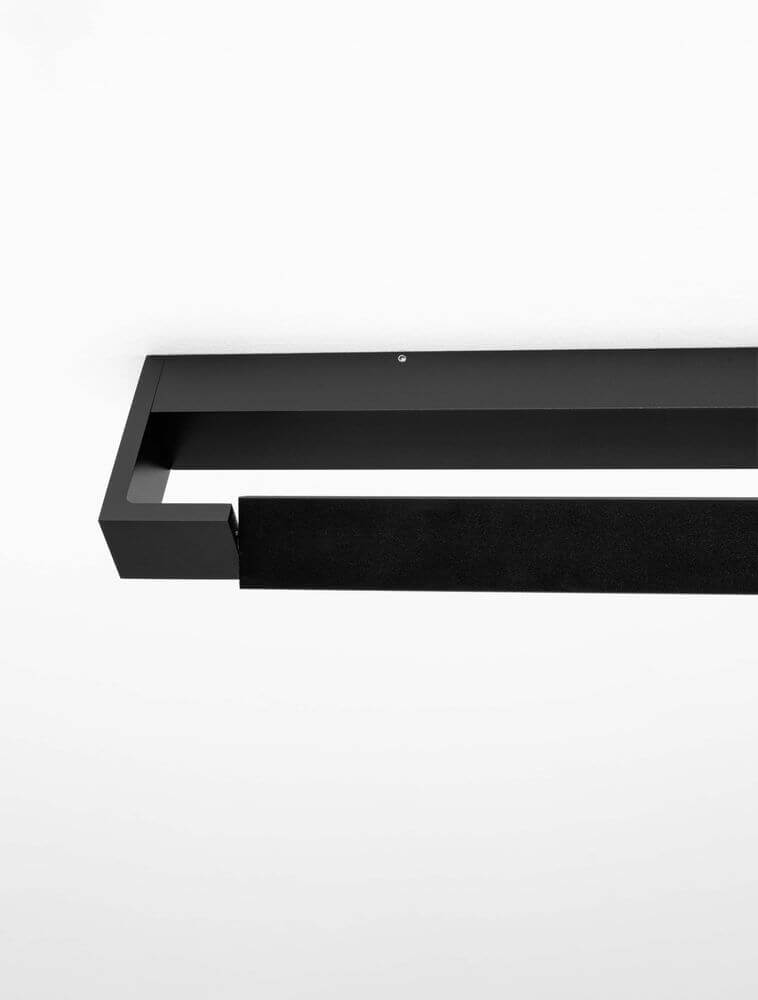 Arga LED Wandleuchte 45cm 3000K IP44 – elegantes Design in Schwarz, ideal für moderne Wohnräume.