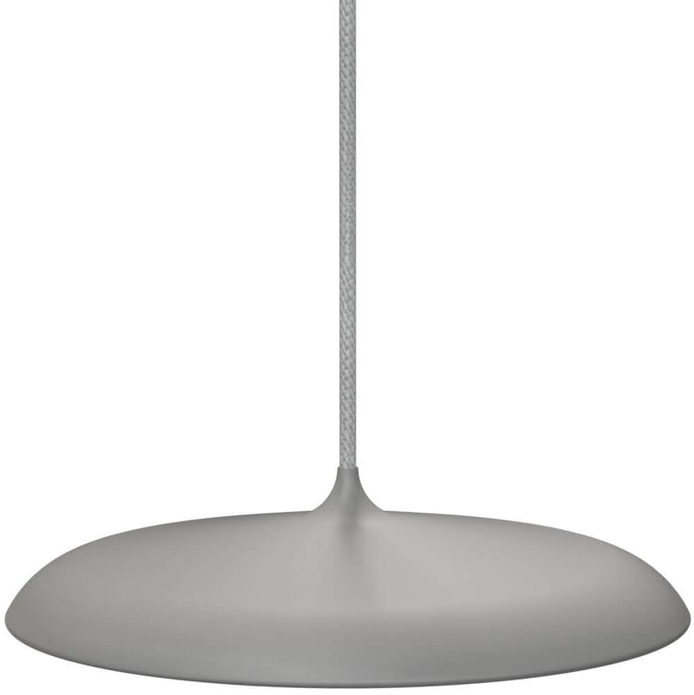 Artist 25 LED Pendelleuchte in schlichtem, zeitlosem Design, inspiriert durch die Musikwelt.