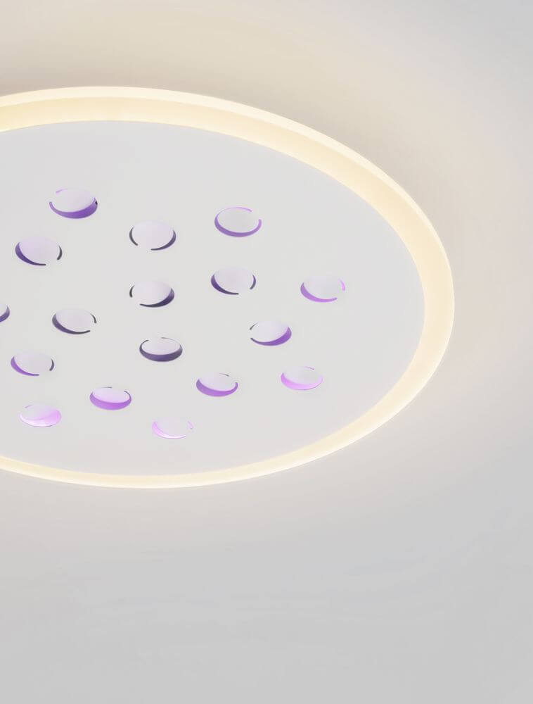 Astro LED Deckenleuchte 3000K Weiß mit modernem Design und sanftem Licht.