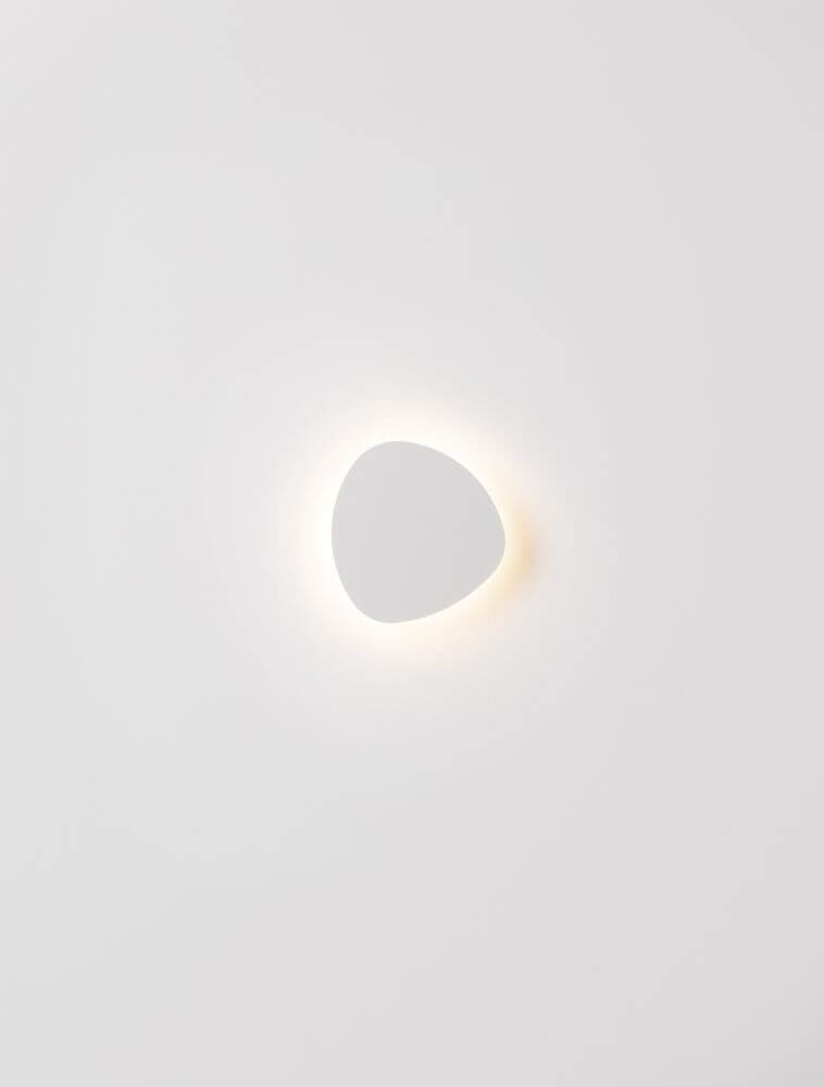 Atena LED Wandleuchte 3000K Weiß - modernes Design mit warmem Licht.