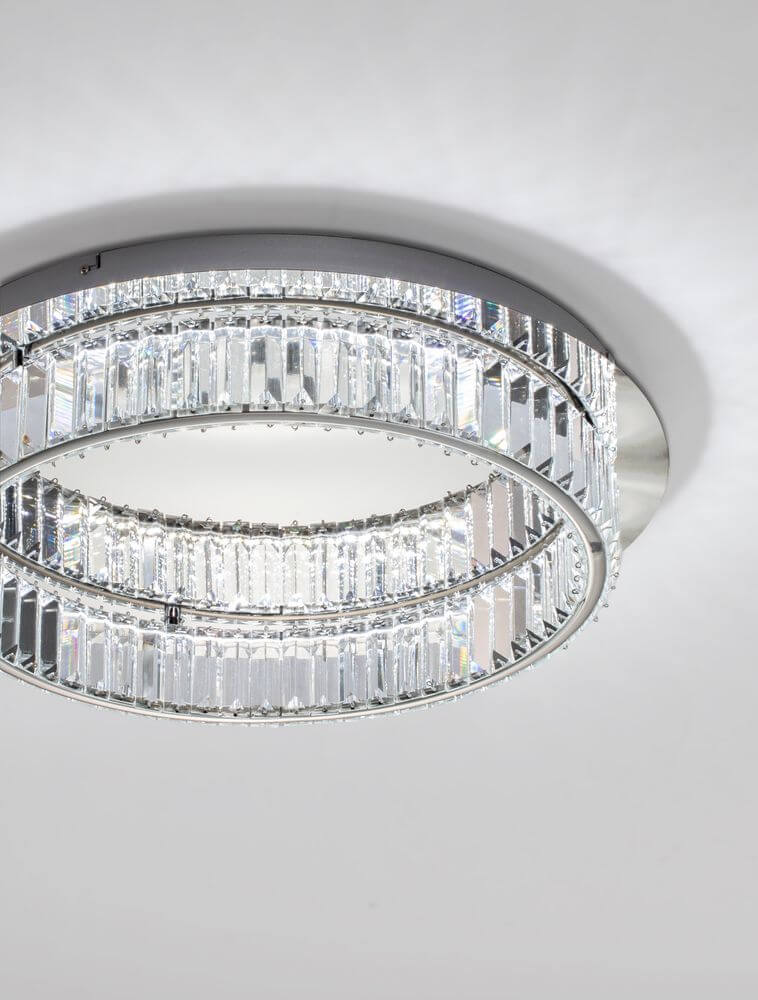 Aurelia LED Deckenleuchte 3500K Chrom mit K5 Kristallen und verchromtem Metall.