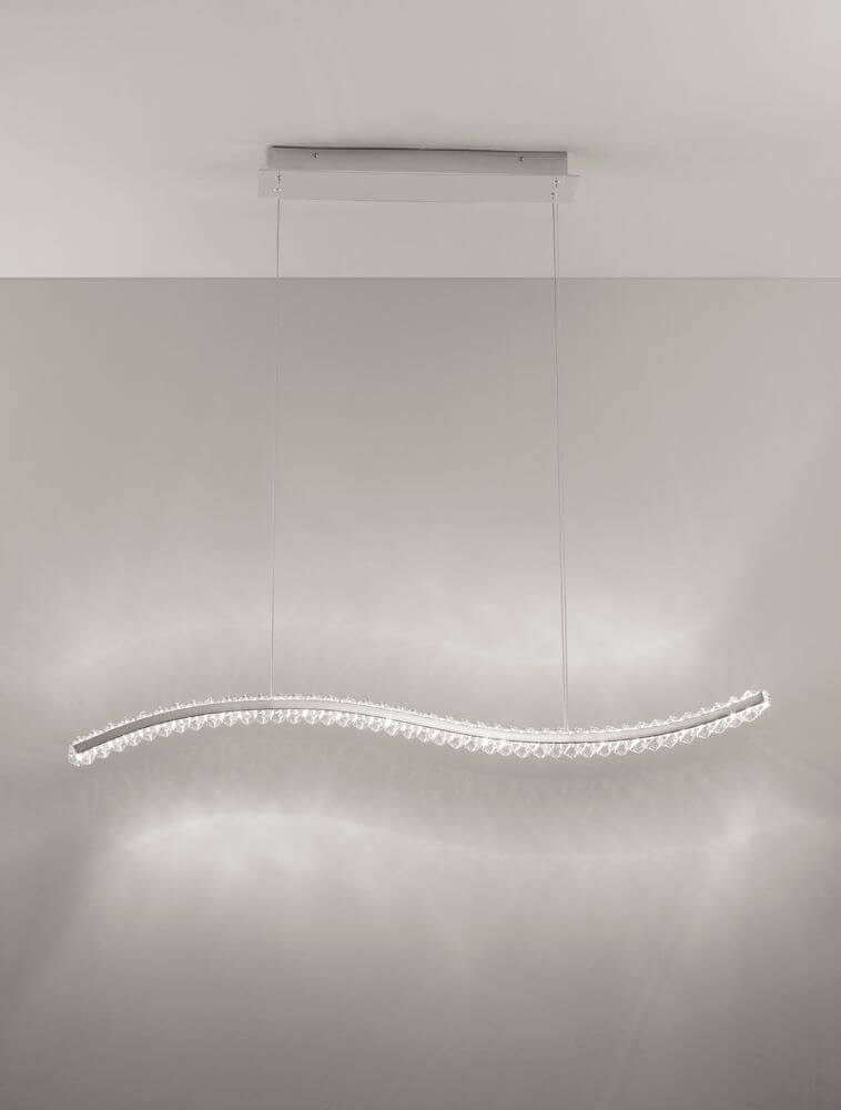Aurelia LED Pendelleuchte 3500K: Elegante Leuchte mit K5-Kristallen und verchromtem Metall, ideal für stilvolle Räume.
