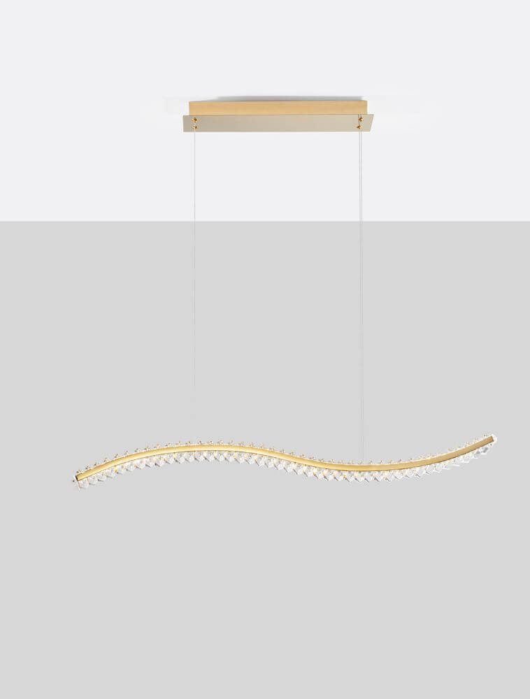 Aurelia LED Pendelleuchte 3500K mit geschwungenem Design und K5-Kristallen, ideal für moderne Wohnräume.
