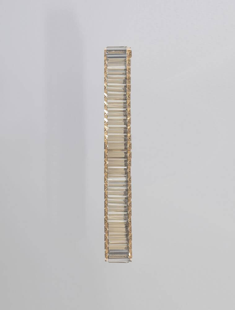 Alt Tag: Aurelia LED Wandleuchte 3500K mit verchromtem Metall und geschliffenen K5-Kristallen, schlanke vertikale Wandlampe