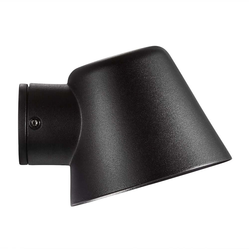 Außenwandlampe Aleria IP44 in elegantem Design und aus lackiertem Aluminium gefertigt.
