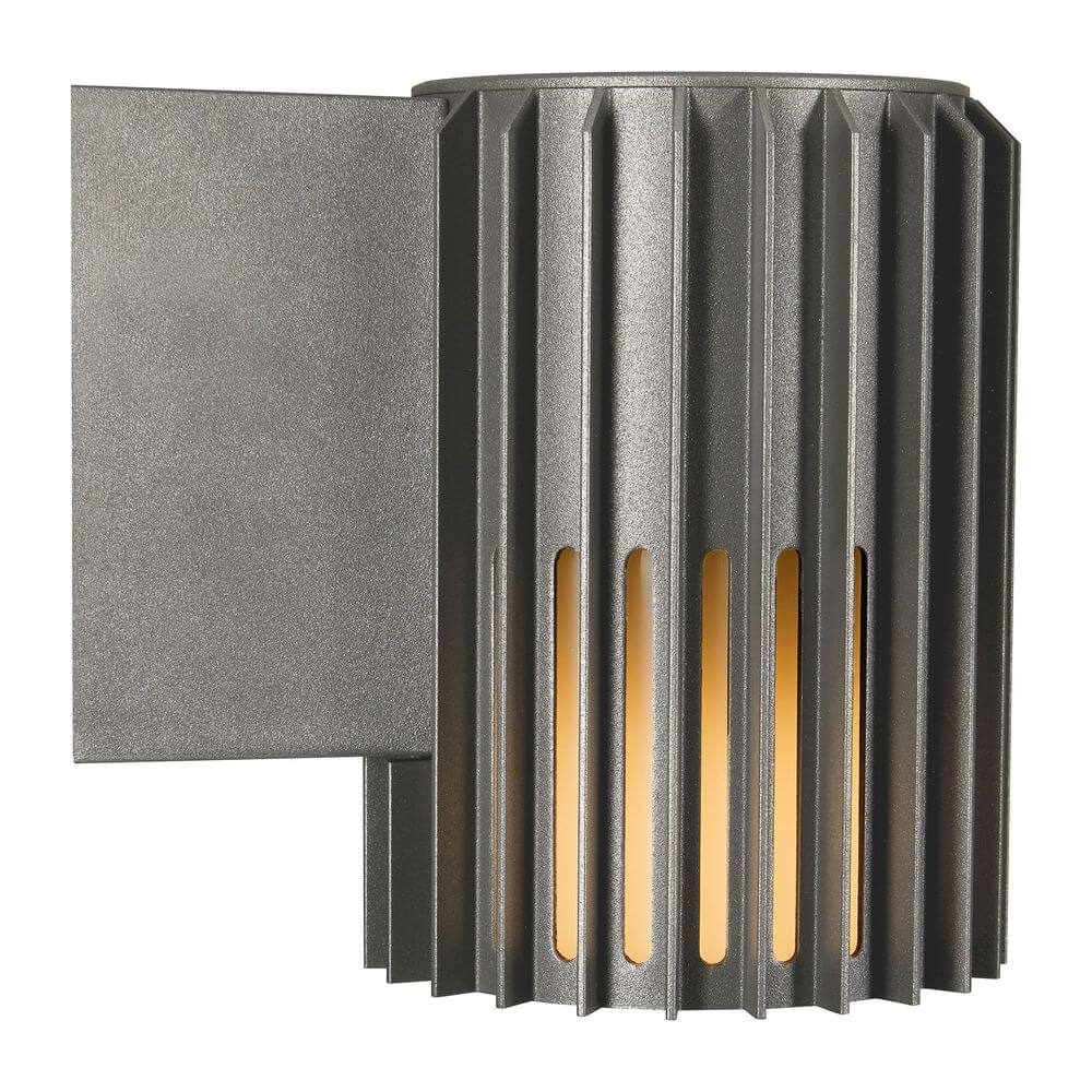 Außenwandlampe Aludra Seaside IP54 mit skulpturalem Design und modernem Minimalismus für Außenbereiche.