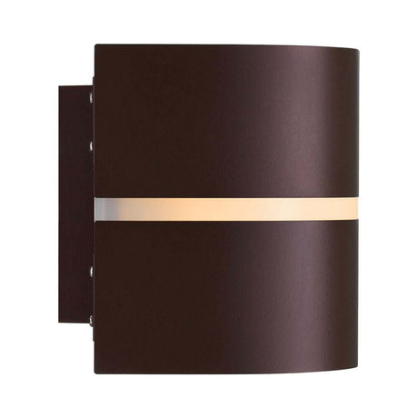 Utendørs vegglampe Sibelis IP44 med tidløst design og mykt lys i brun finish.