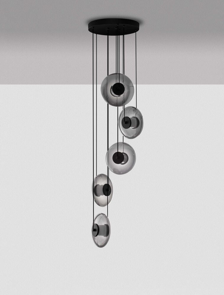 Ballet Pendelleuchte 5-flammig Ø 40cm mit eleganten Glaspendel und modernem Design.