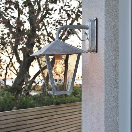 Benu Lâmpada de parede exterior em aço galvanizado, vidro acrílico fumado na parede com uma lâmpada.