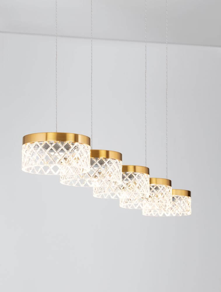 Bion LED Pendelleuchte 5-flammig 3000K Gold mit goldenen Lampenschirmen und elegantem Design