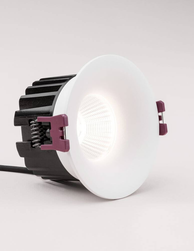 Blade LED Außeneinbauspot H 5,4cm 3000K IP65, Einbauleuchte in elegantem Design mit warmweißem Licht.