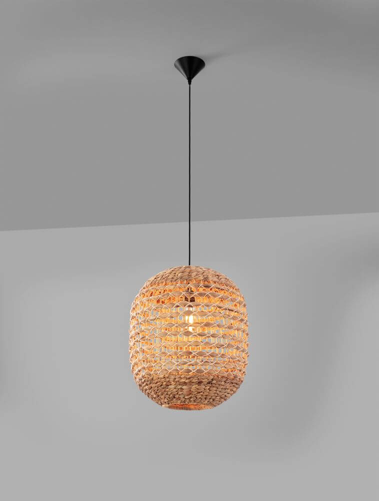 Bola Pendelleuchte Ø 42cm Braun aus Wasserhyazinthe im Boho-Stil, ideal für warmes Interieur.
