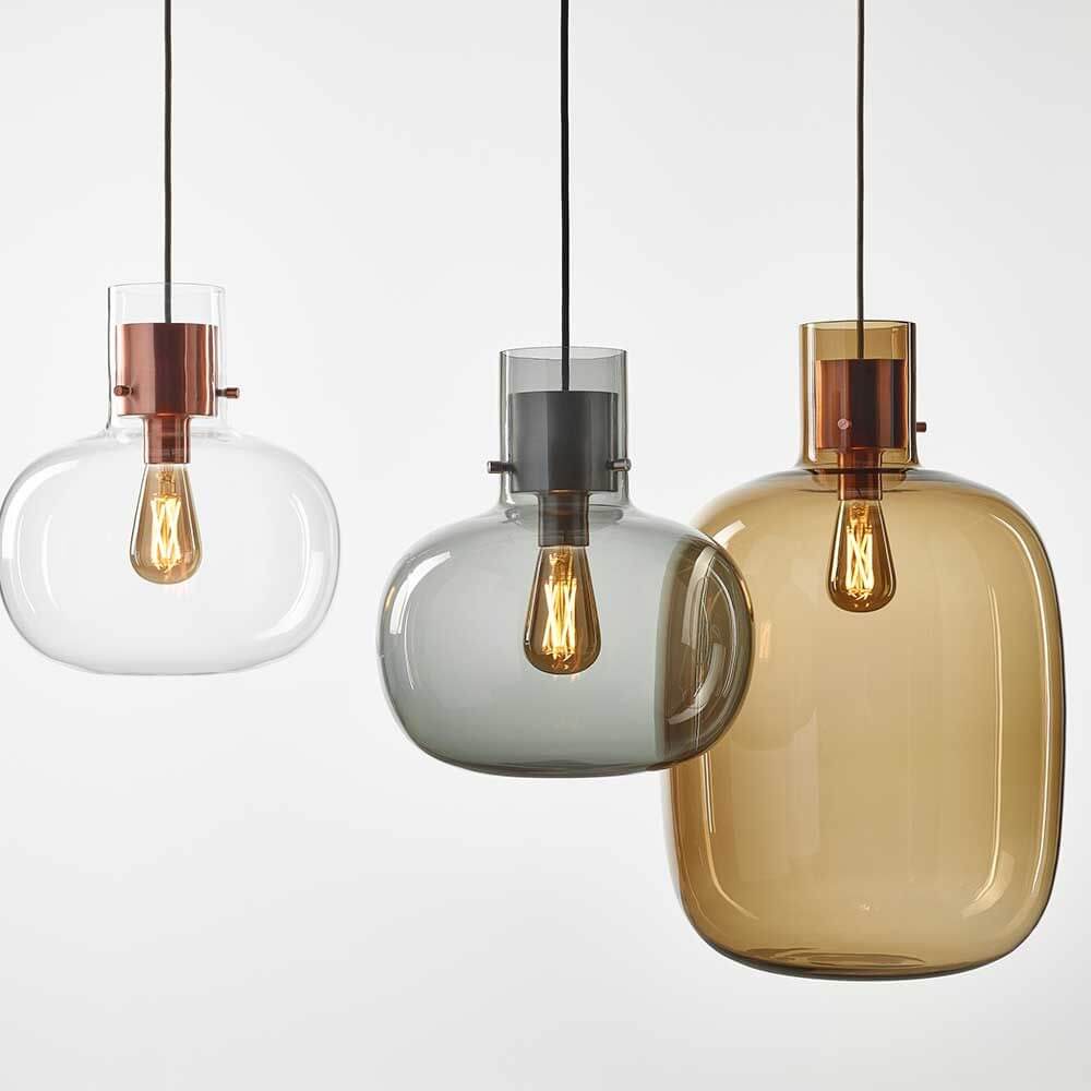 Brokis Hängeleuchte Awa Large in verschiedenen Größen mit elegantem Glasdesign.