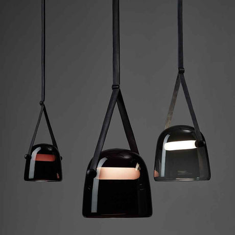 Brokis pendellampe Mona Large i ulike svarte design med dimmbare LED-lys.