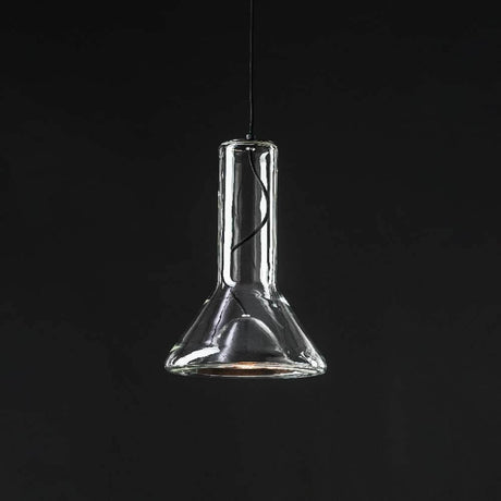 Brokis pendellampe Whistle Small, moderne glaskunst, inspirert av blåserør, klar silhuett, elegant design.