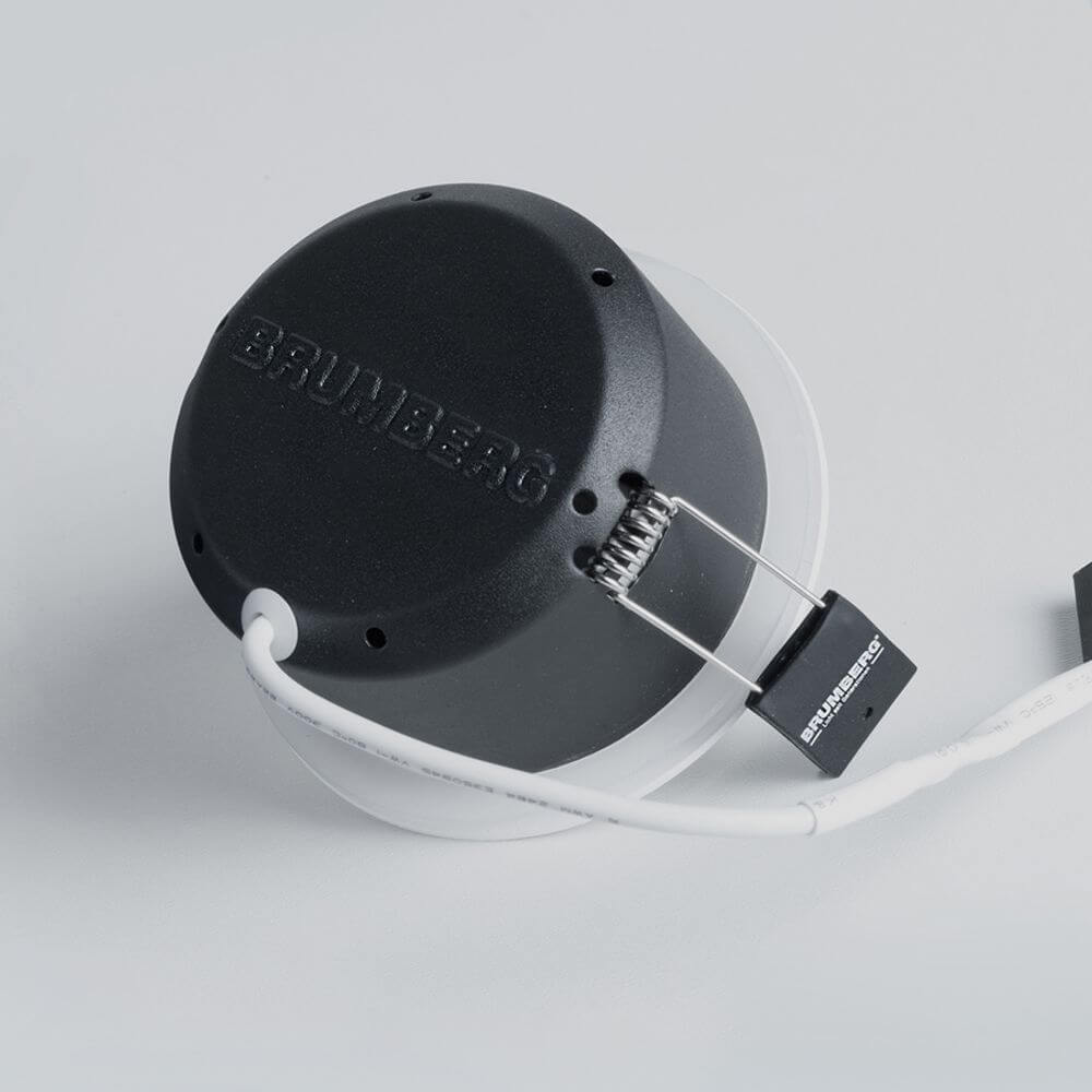 Brumberg Foco empotrable de techo LED Indiwo83 cromo dim2warm