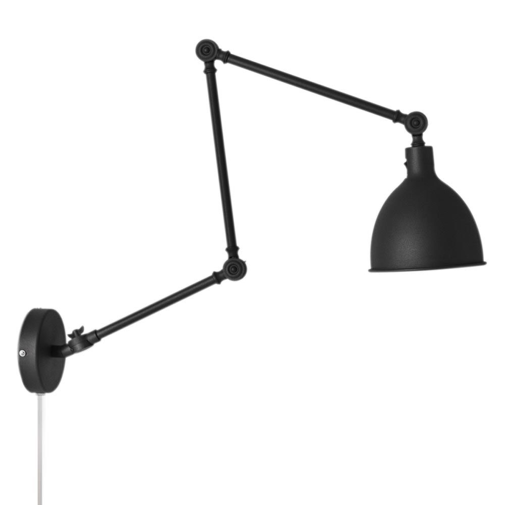 Lese-vegglampe Bazar sand svart montert på en vegg, ideell for koselig lesing.