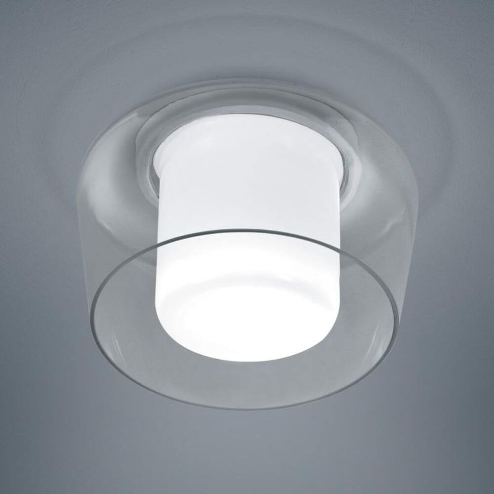 Canio Glas Deckenleuchte Ø 26cm mit weiß mattiertem Opalglas und klarem Glaskorpus für sanfte Lichtstreuung.