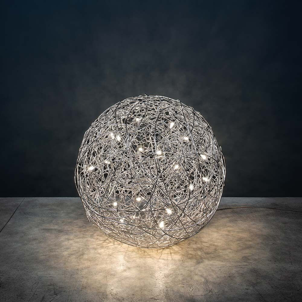 Catellani & Smith Fil de Fer F LED Bodenleuchte Drahtkugel Dimmbar aus Aluminiumdraht beleuchtet von Lämpchen.