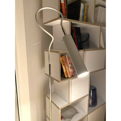 Catellani & Smith Lucenera 207 LED Stehlampe 180cm Dimmbar in modernem Wohnambiente
